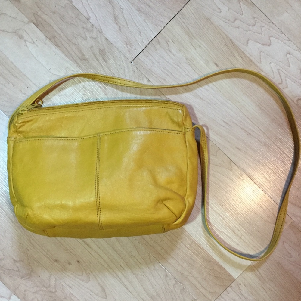 Vintage Genuine Leather (Can Be Crossbody) Purse.
